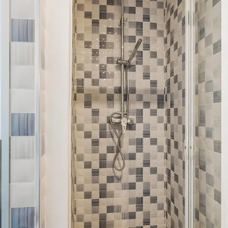 Casa Vime Gym Pools 度假居 *